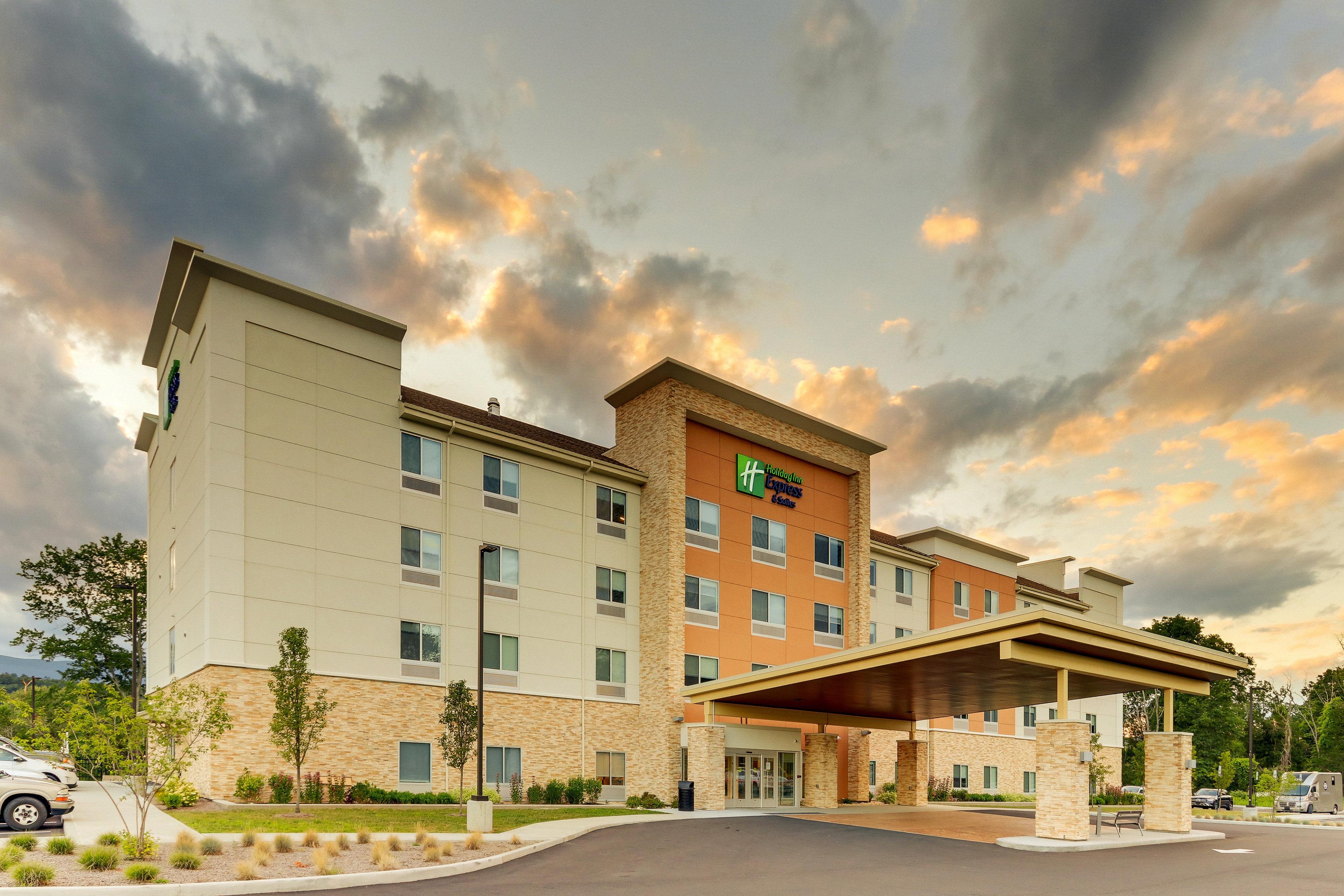 Holiday Inn Express & Suites - Saugerties - Hudson Valley By Ihg Bagian luar foto